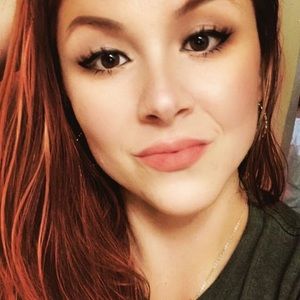 Meet your Posher, Marissa